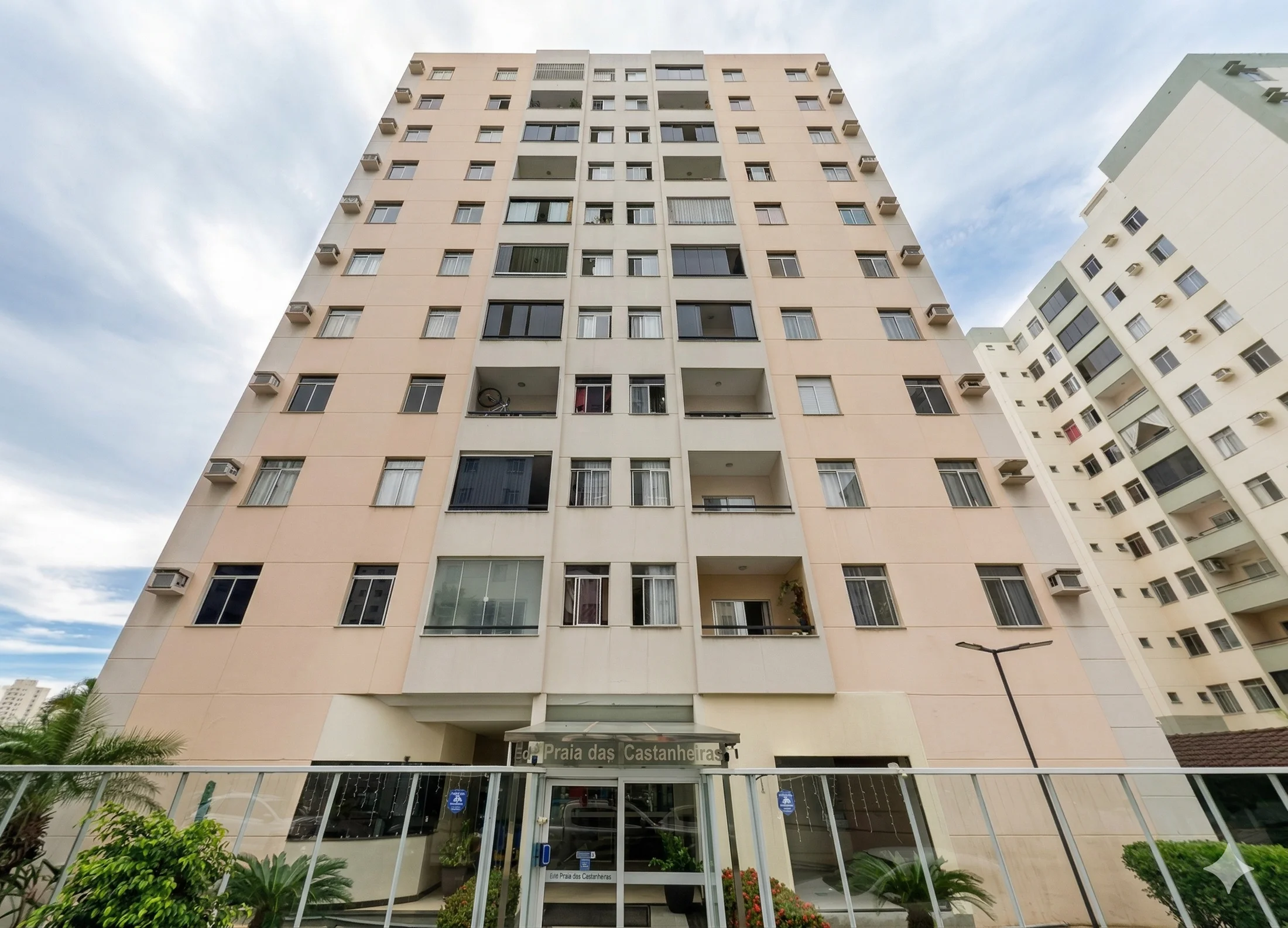 Edifício Praia das Castanheiras